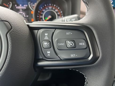 New 2026 Jeep Gladiator Sport AWD/4WD image 32