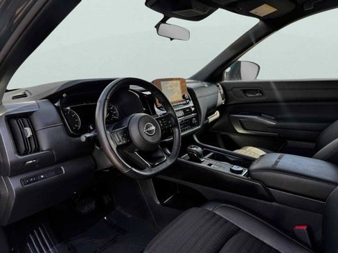 Used 2024 Nissan Pathfinder Rock Creek image 17