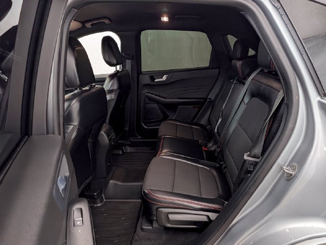 Certified 2023 Ford Escape ST-Line Elite AWD/4WD image 16