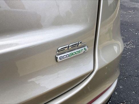 Used 2019 Ford Fusion SEL FWD image 8