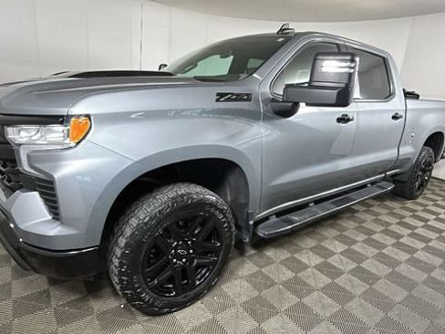 Used 2023 Chevrolet Silverado 1500 LT Trail Boss w/ Convenience Package II AWD/4WD image 7