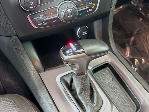 Used 2020 Dodge Charger SXT w/ Navigation & Travel Group AWD/4WD image 17