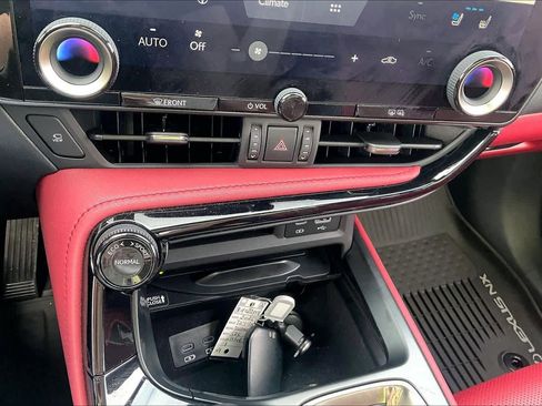 Used 2025 Lexus NX 350 AWD w/ Accessory Package (2T) image 33