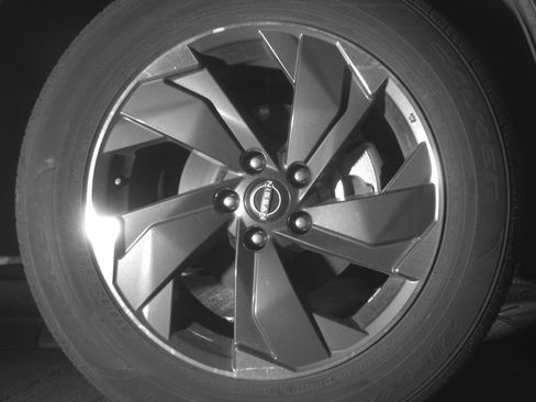 Used 2025 Nissan Rogue SV image 13