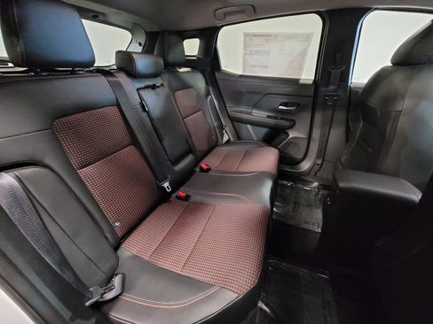 New 2025 Nissan Kicks SR w/ SR Premium Package image 9