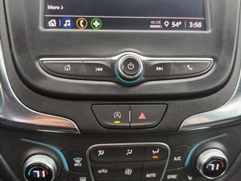 Used 2024 Chevrolet Equinox LT image 18