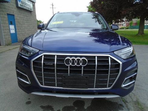 Used 2023 Audi Q5 2.0T Premium w/ Convenience Package AWD/4WD image 4