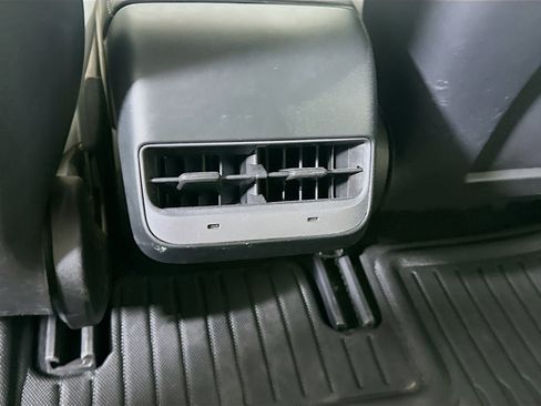 Used 2022 Tesla Model 3 Long Range image 26