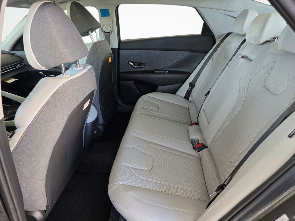 New 2026 Hyundai Elantra Limited FWD image 37