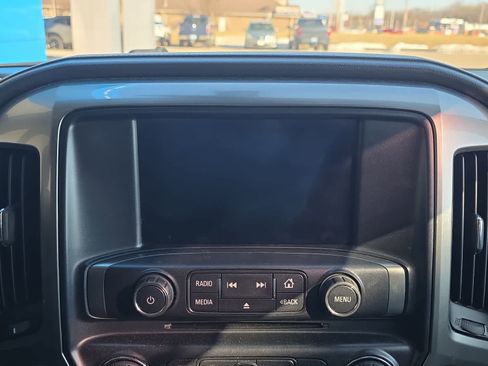 Used 2015 Chevrolet Silverado 1500 LTZ Z71 image 18