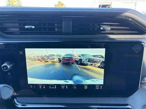 New 2026 GMC Sierra 2500 AT4 w/ Technology Package image 16