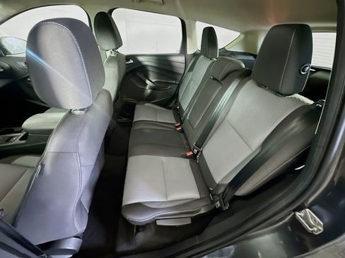 Used 2017 Ford Escape SE w/ Equipment Group 201A AWD/4WD image 25