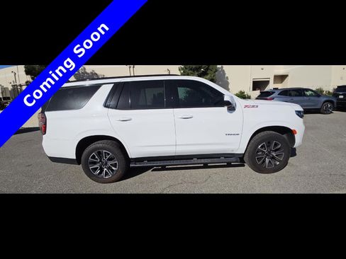 Used 2023 Chevrolet Tahoe Z71 w/ Luxury Package image 3