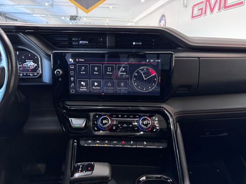 Used 2023 GMC Sierra 1500 AT4 w/ Technology Package image 19