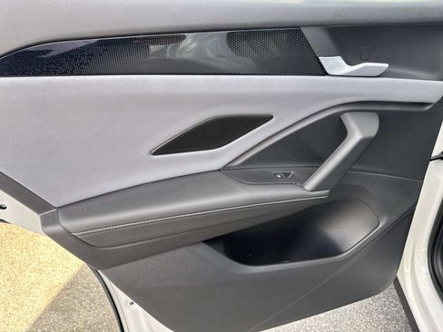 New 2026 Volkswagen Tiguan SE R-Line image 10