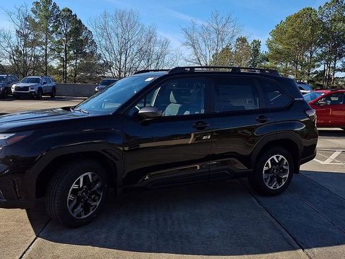 New 2026 Subaru Forester Premium image 4