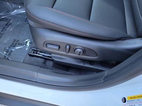 New 2026 Chevrolet Trax RS w/ Driver Confidence Package image 18