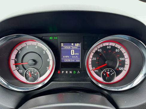 Used 2019 Dodge Grand Caravan GT FWD image 23