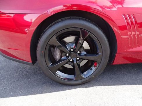 Used 2015 Chevrolet Camaro SS RWD image 7