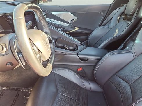 Used 2021 Chevrolet Corvette Stingray Preferred Cpe w/ Z51 Performance Package image 16