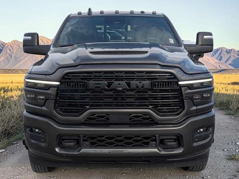 Used 2026 RAM 3500 Laramie AWD/4WD image 9