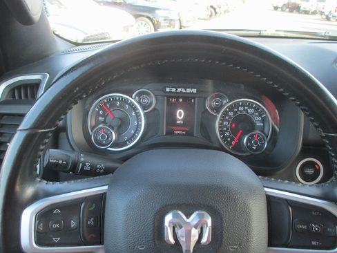 Used 2021 RAM 1500 Big Horn image 22