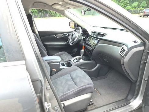 Used 2016 Nissan Rogue S AWD/4WD image 11