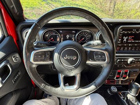 Used 2022 Jeep Gladiator Rubicon w/ LED Lighting Group image 19