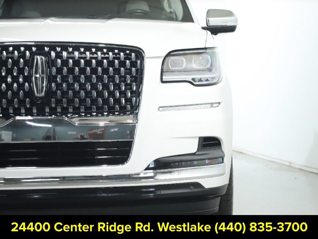 Used 2022 Lincoln Navigator L Black Label AWD/4WD image 8