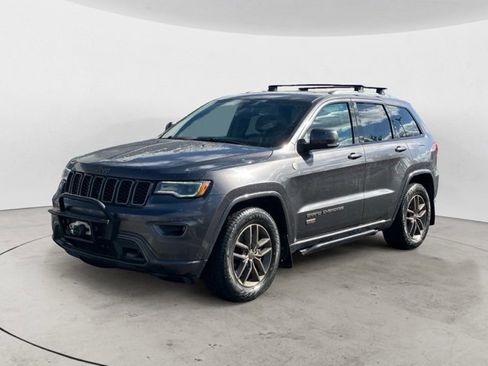 Used 2016 Jeep Grand Cherokee Limited 75th Anniversary image 2