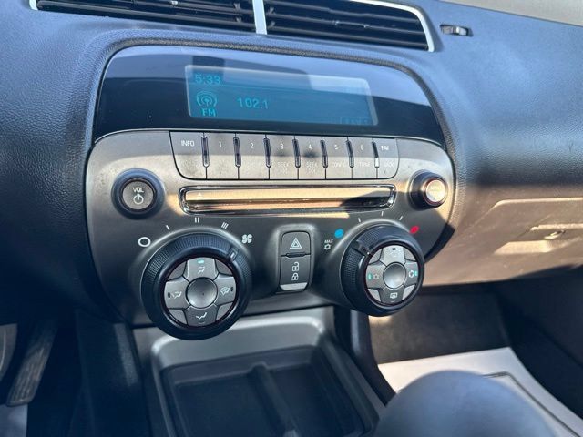 Used 2011 Chevrolet Camaro LS RWD image 31