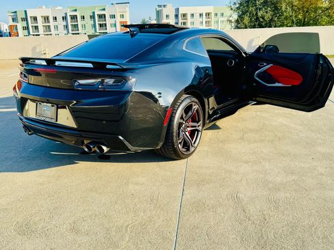 Used 2016 Chevrolet Camaro SS image 58