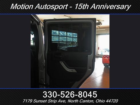 Used 2014 Jeep Wrangler Unlimited Rubicon image 42