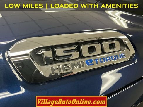Used 2023 RAM 1500 Limited w/ Body Color Bumper Group AWD/4WD image 11