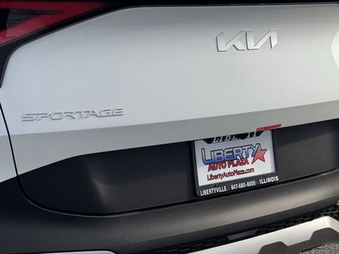 New 2025 Kia Sportage EX image 16