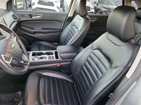Used 2024 Ford Edge SEL image 16