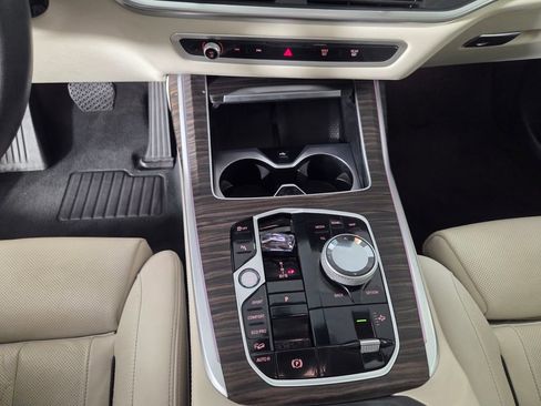 Used 2024 BMW X7 xDrive40i w/ Premium Package AWD/4WD image 12