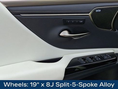 Used 2023 Lexus ES 350 F Sport image 16