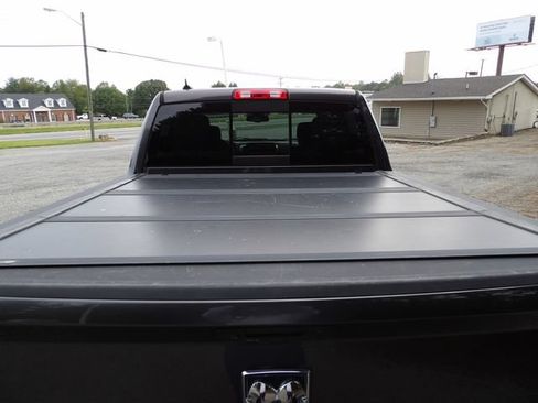 Used 2015 RAM 1500 Outdoorsman AWD/4WD image 11