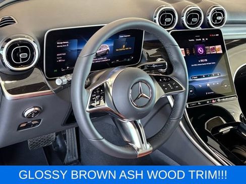 Used 2026 Mercedes-Benz GLC 300 image 6