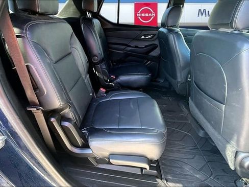 Used 2023 Chevrolet Traverse LT image 22