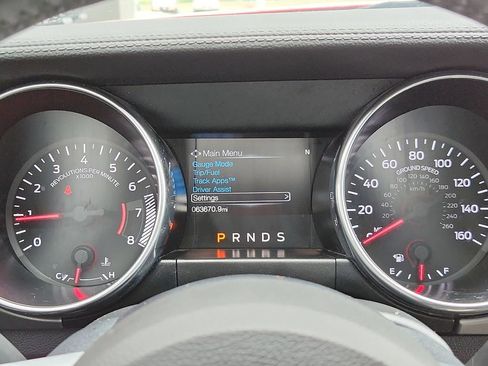 Used 2018 Ford Mustang Premium RWD image 7