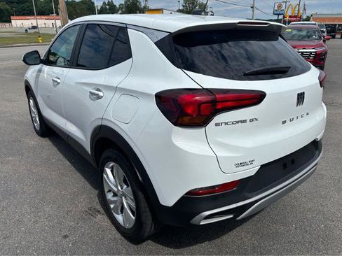 Used 2024 Buick Encore GX Preferred FWD image 6