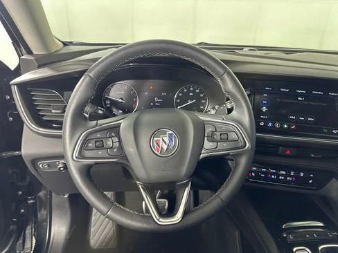 Used 2023 Buick Envision Preferred image 14