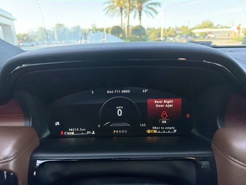 Used 2022 Lincoln Nautilus Reserve w/ Luxury Package image 27