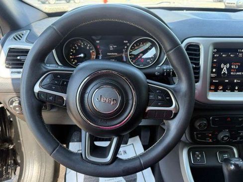 Used 2021 Jeep Compass Latitude FWD image 10