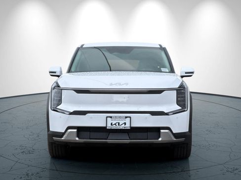 New 2026 Kia EV9 Light image 9