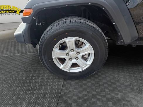 Used 2022 Jeep Wrangler Unlimited Sport AWD/4WD image 14