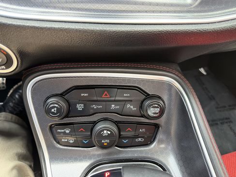 Used 2016 Dodge Challenger R/T Scat Pack RWD image 26