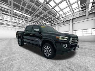 Used 2021 Toyota Tacoma Limited video 1